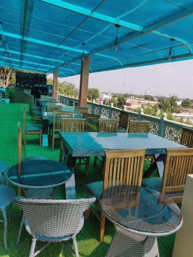 Chhatarpur Hotel Virasat By Bookingcare מראה חיצוני תמונה